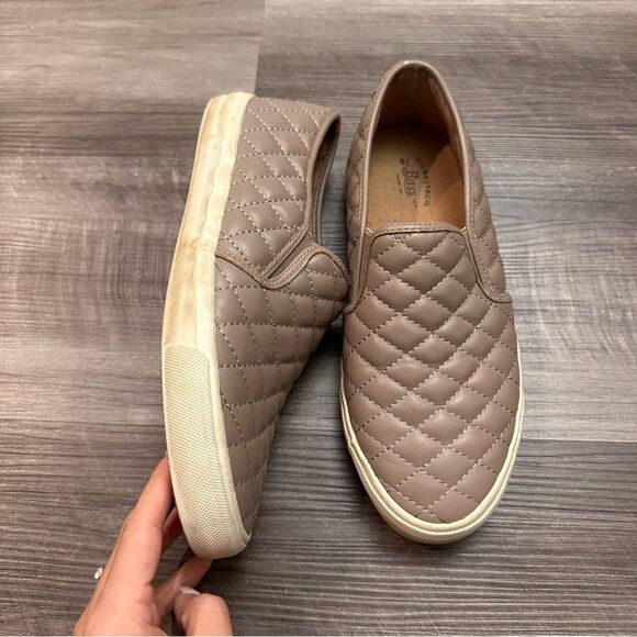 G.H Bass & Co women’s tan leather quilted loafers size 6.5 - Picture 3 of 12